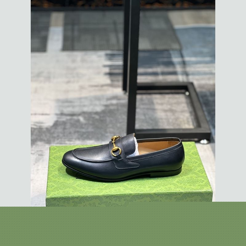 G*u*i leather shoes